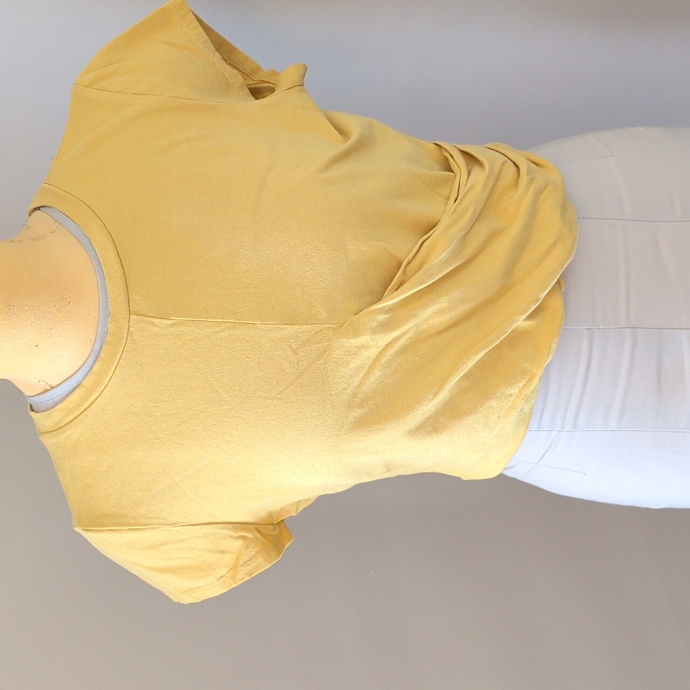 Yellow Short Sleeve Crop Top with Ruched Detail